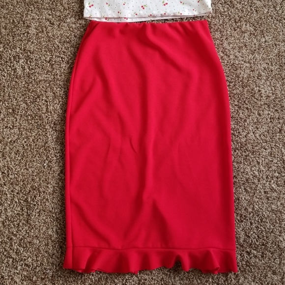 Skirt & shirt 2 pieces - Picture 2 of 4